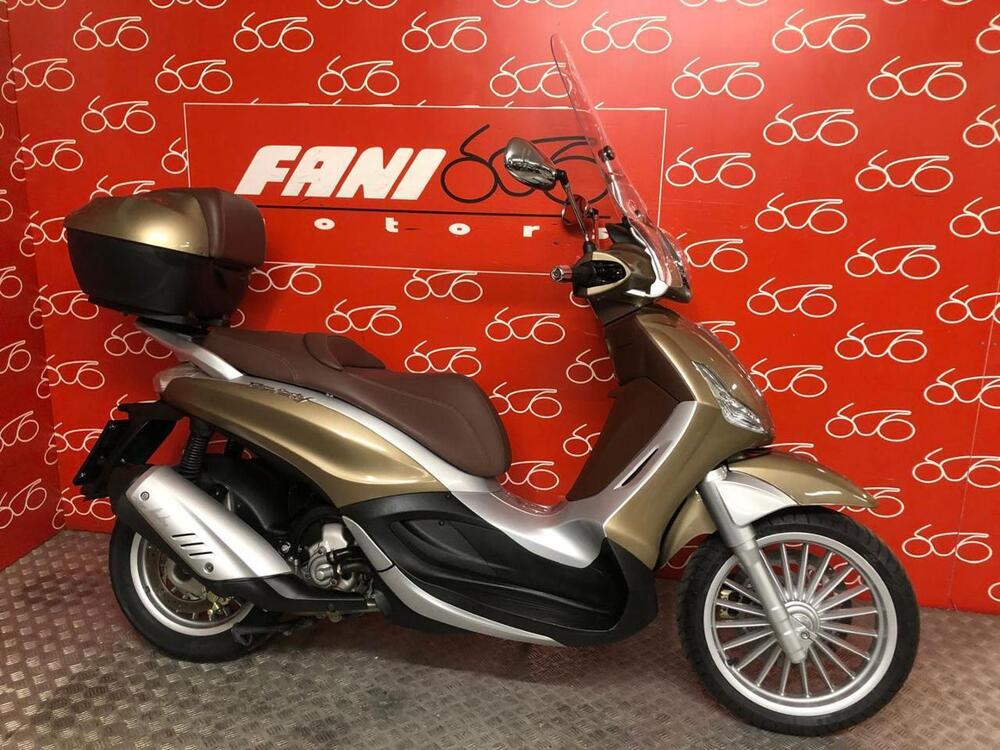 Piaggio Beverly 300 i.e. (2010 - 16)