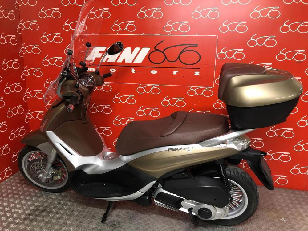 Piaggio Beverly 300 i.e. (2010 - 16) (3)