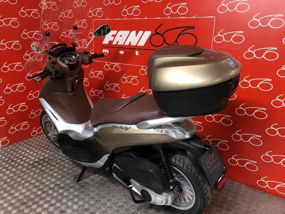 Piaggio Beverly 300 i.e. (2010 - 16) (4)