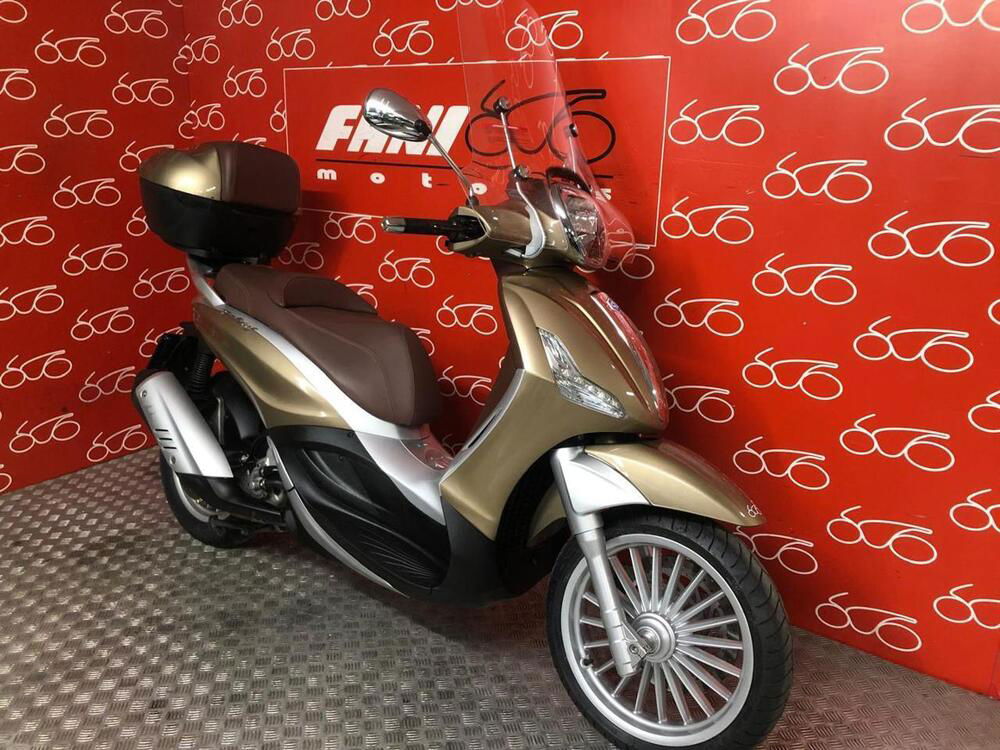 Piaggio Beverly 300 i.e. (2010 - 16) (2)