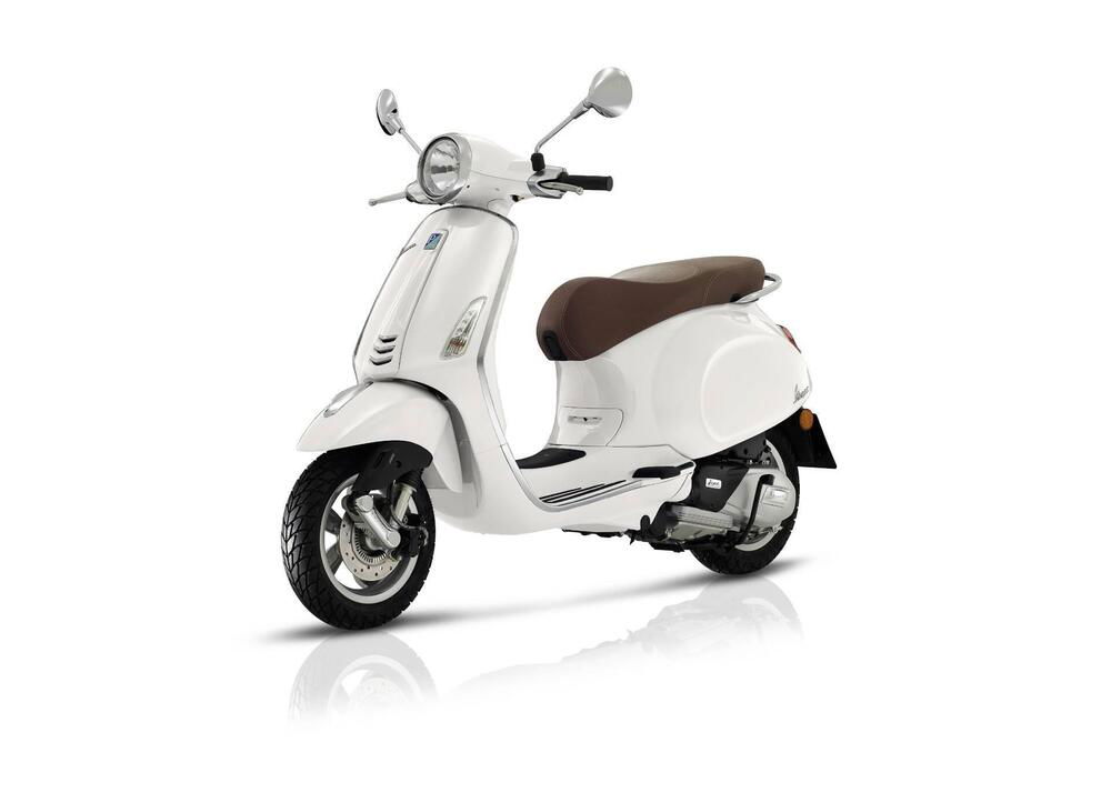 Vespa Primavera 125 (2024) (2)