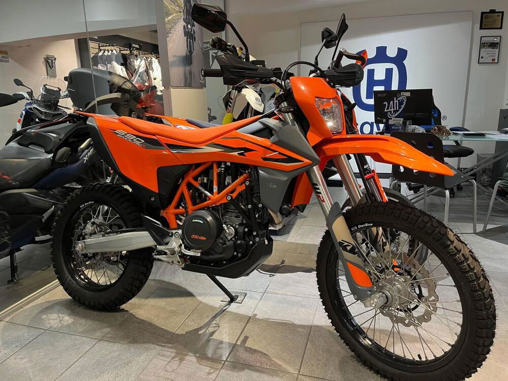 KTM 690 Enduro R (2022 - 24)