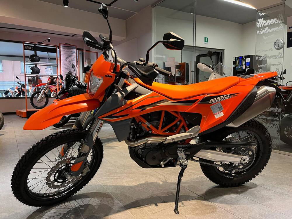 KTM 690 Enduro R (2022 - 24) (2)