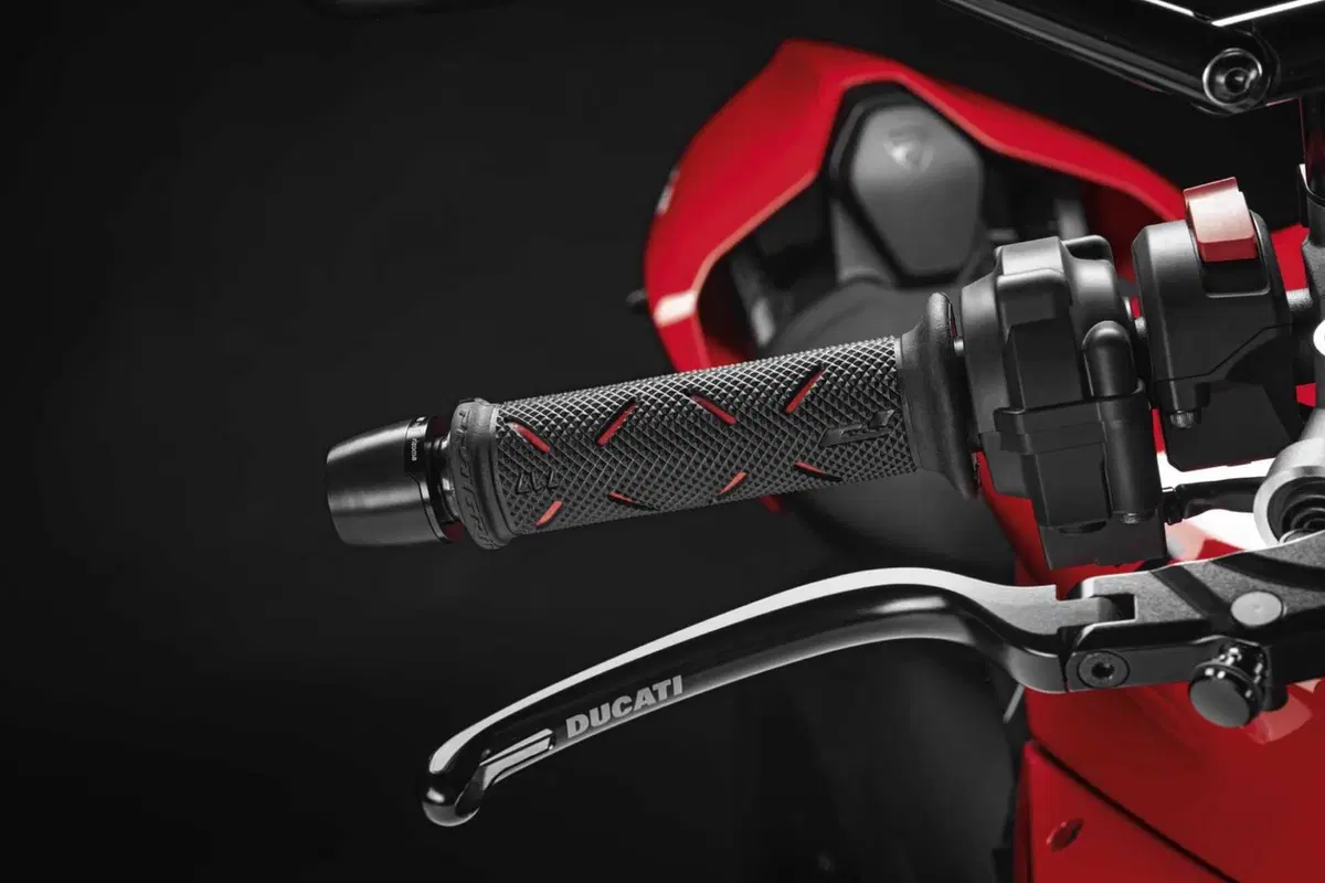 Gli accessori Ducati Performance per la Streetfighter V2 (5)