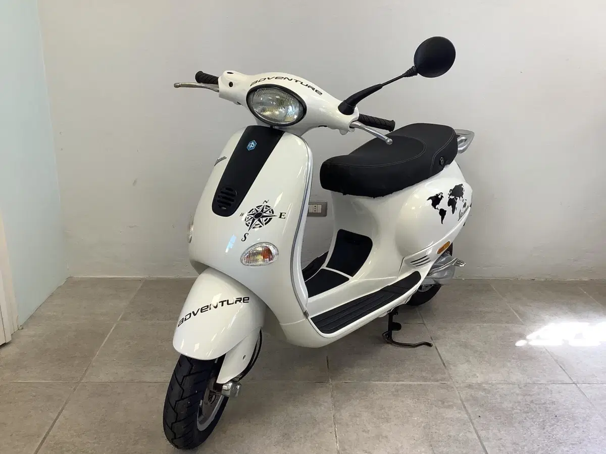 Piaggio Vespa 50 4M (2)