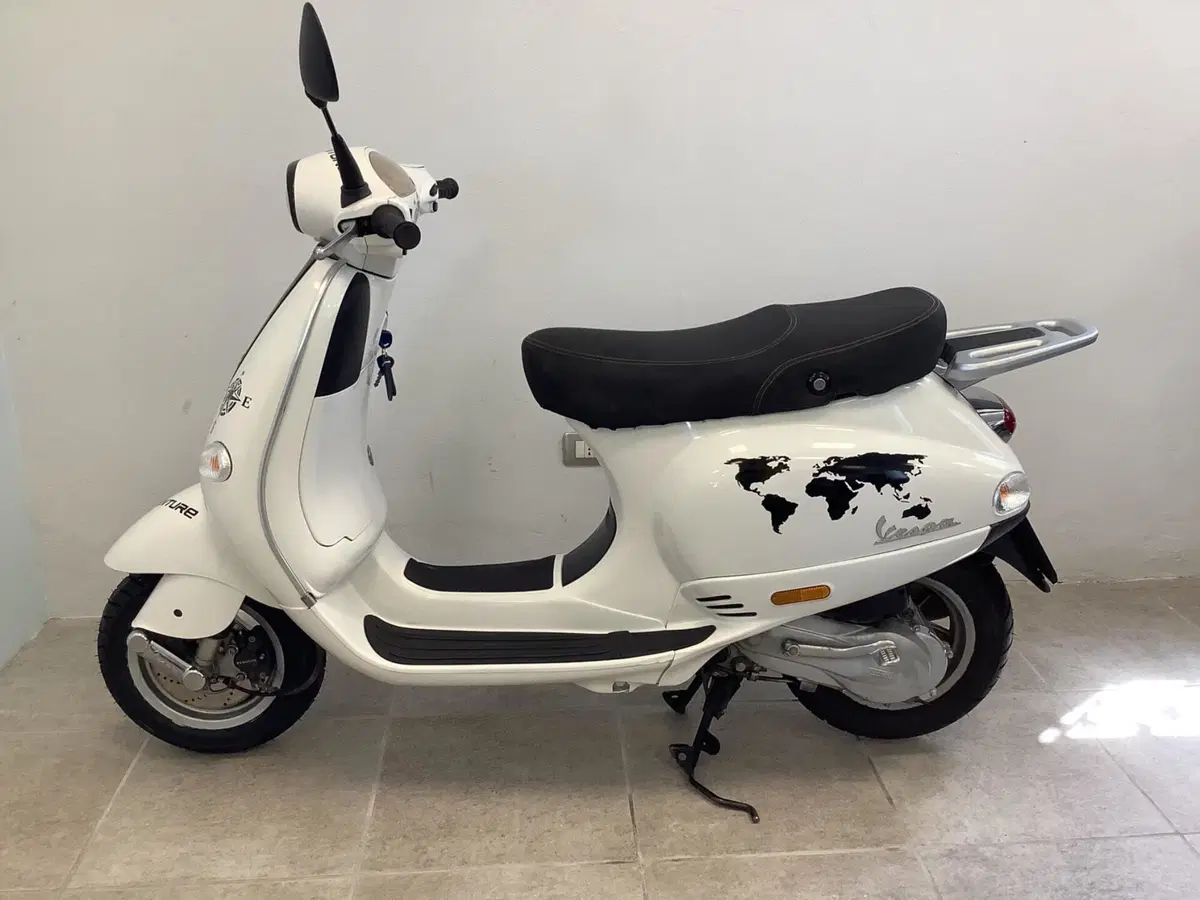 Piaggio Vespa 50 4M (5)