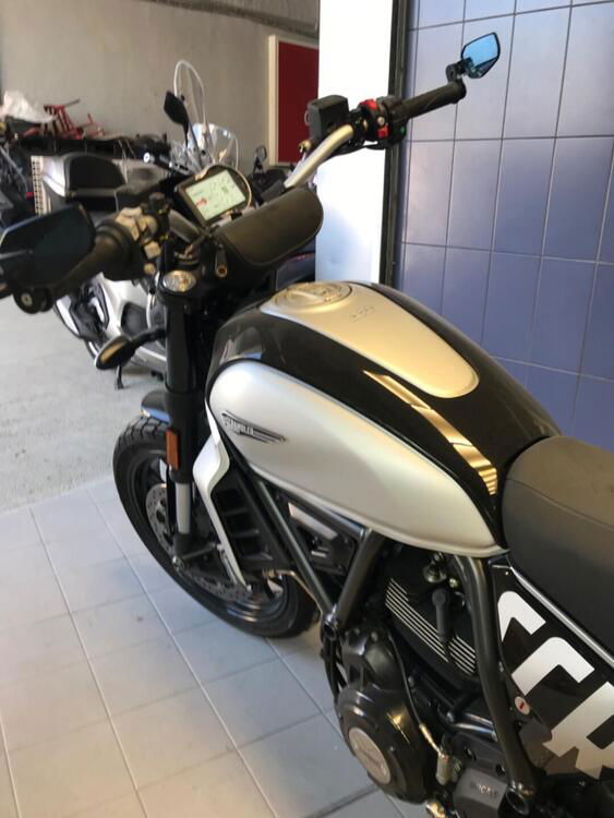 Ducati Scrambler 800 Icon (2023 - 24) (2)