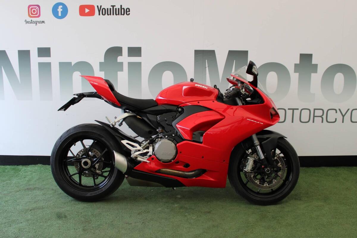 Vendo Ducati Panigale V2 (2021 - 24) usata a Torre del Greco (codice ...