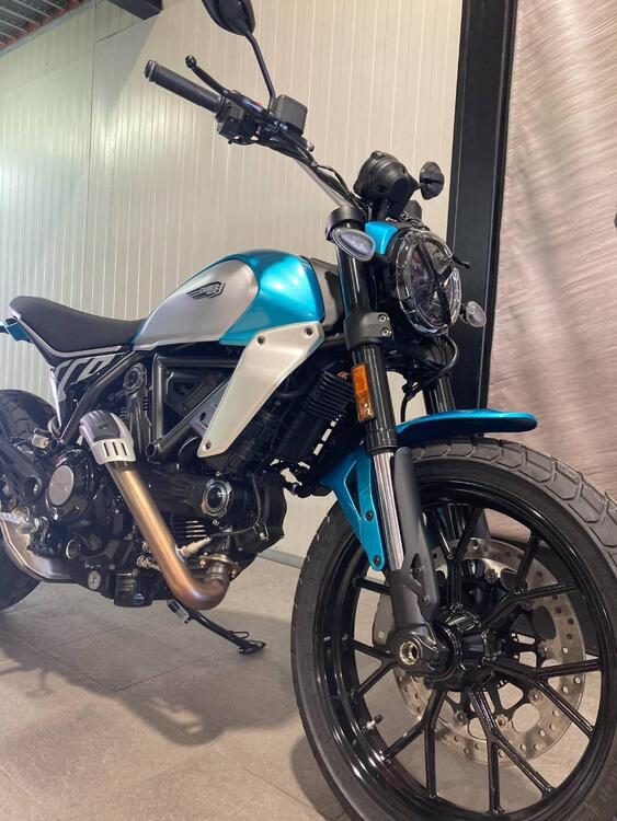 Ducati Scrambler 800 Icon (2023 - 24) (2)