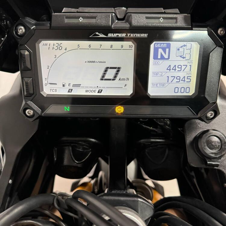 Yamaha XT1200ZE Super Ténéré (2013 - 14) (4)