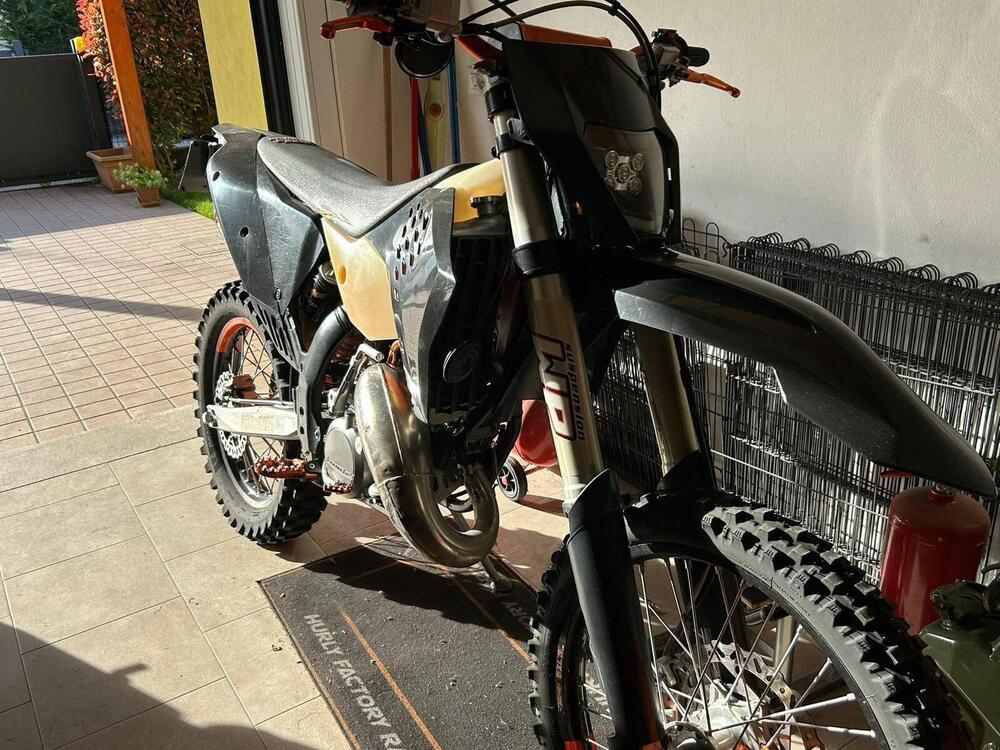 KTM EXC 125 Six Days (2010) (3)