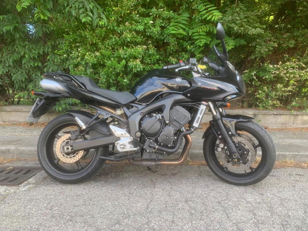 Yamaha FZ6 Fazer S2 (2006 - 11) (2)