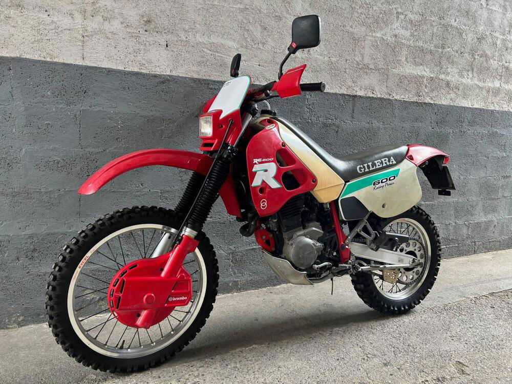 Gilera rc 600r (2)