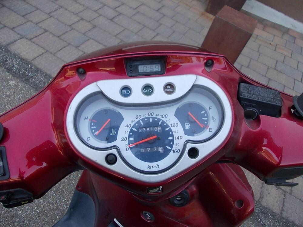 Honda SH 150 (2000 - 06) (5)