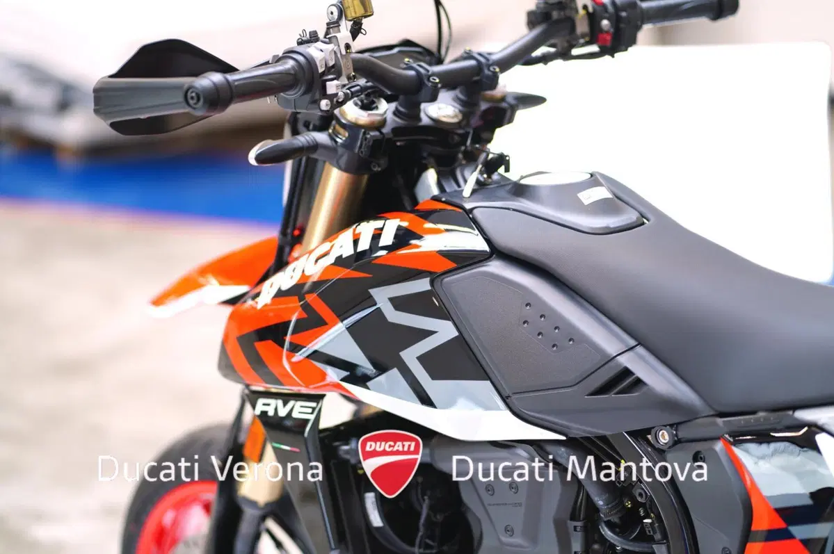 Ducati Hypermotard 698 Mono RVE (2024 - 26) (17)