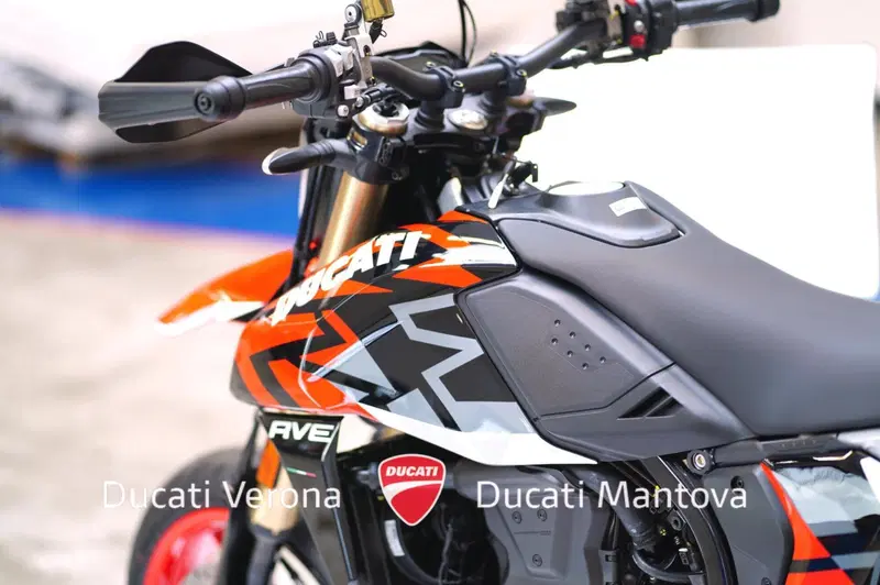 Ducati Hypermotard 698 Mono RVE (2024 - 26) (17)