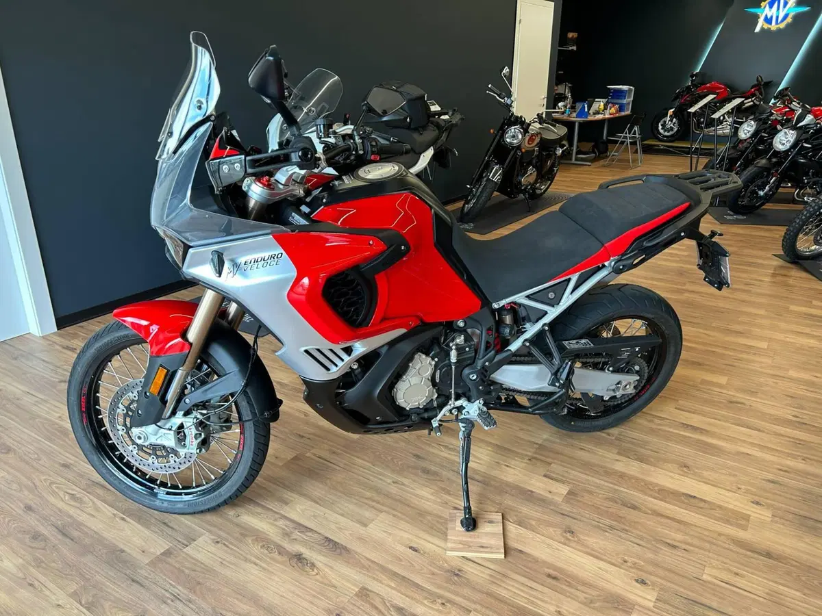 MV Agusta LXP Enduro Veloce (2024 - 25) (3)