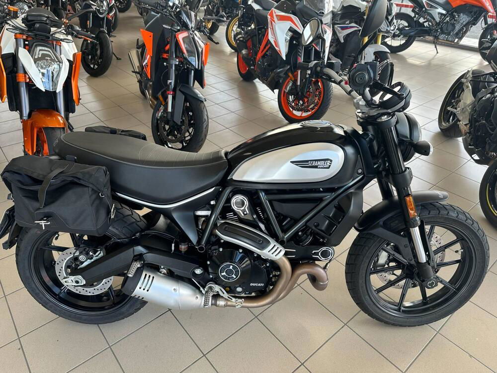 Ducati Scrambler 800 Icon Dark (2021 - 22) (2)