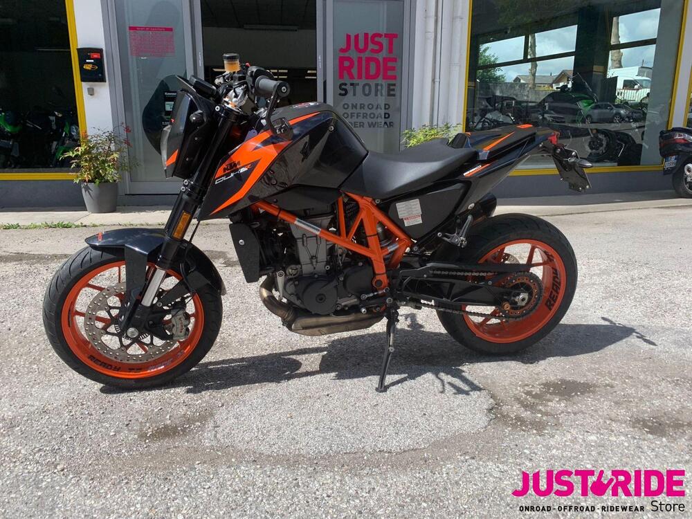 KTM 690 Duke R (2016 -17) (2)