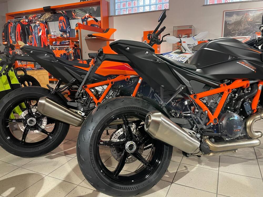 KTM 1390 Super Duke R EVO (2024) (5)