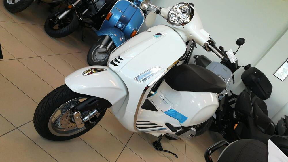 Vespa Primavera 125 (2024) (3)