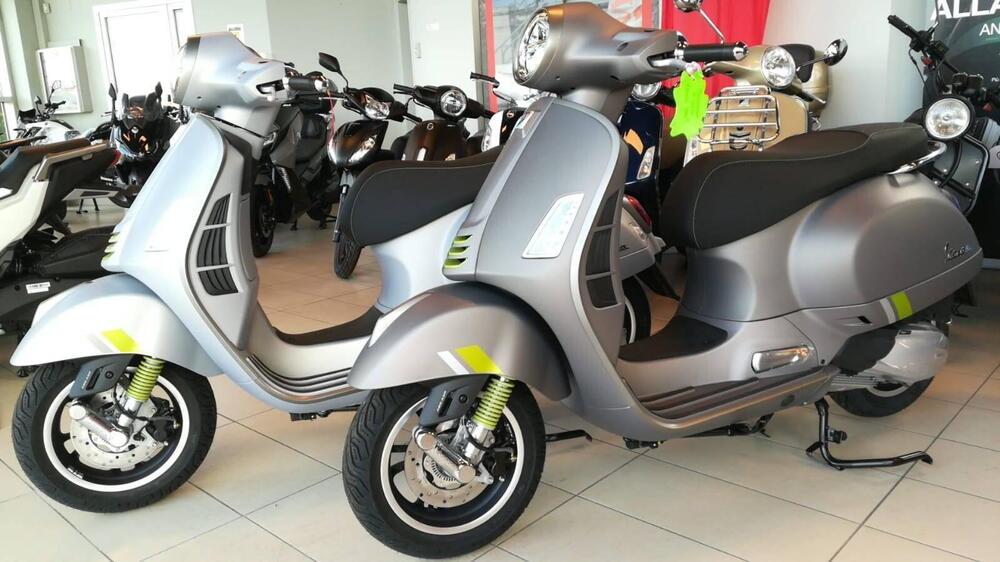 Vespa GTS 300 Super Tech (2023 - 24) (3)