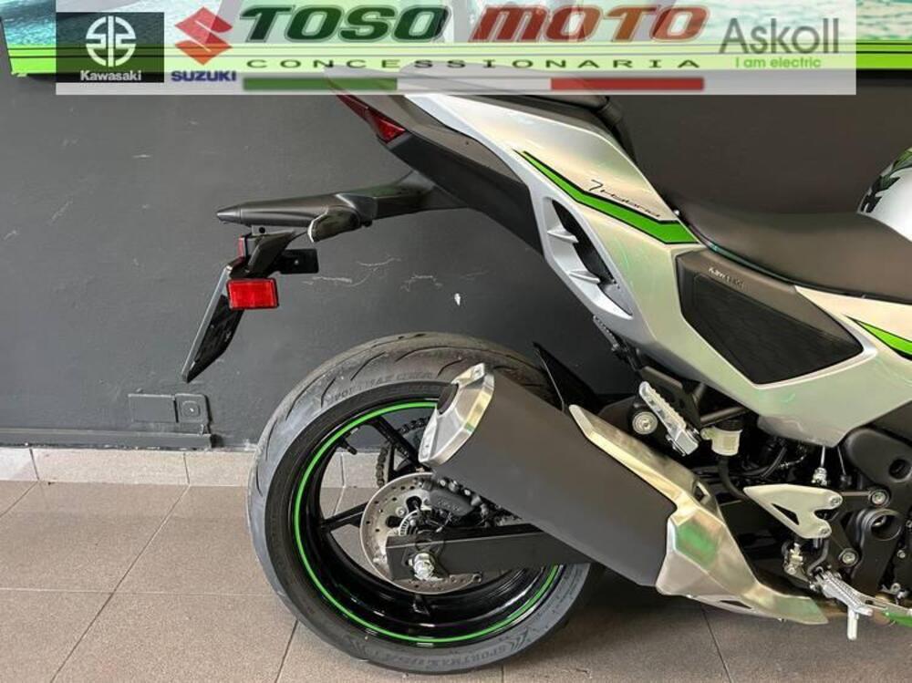 Kawasaki Ninja 7 Hybrid (2024) (2)