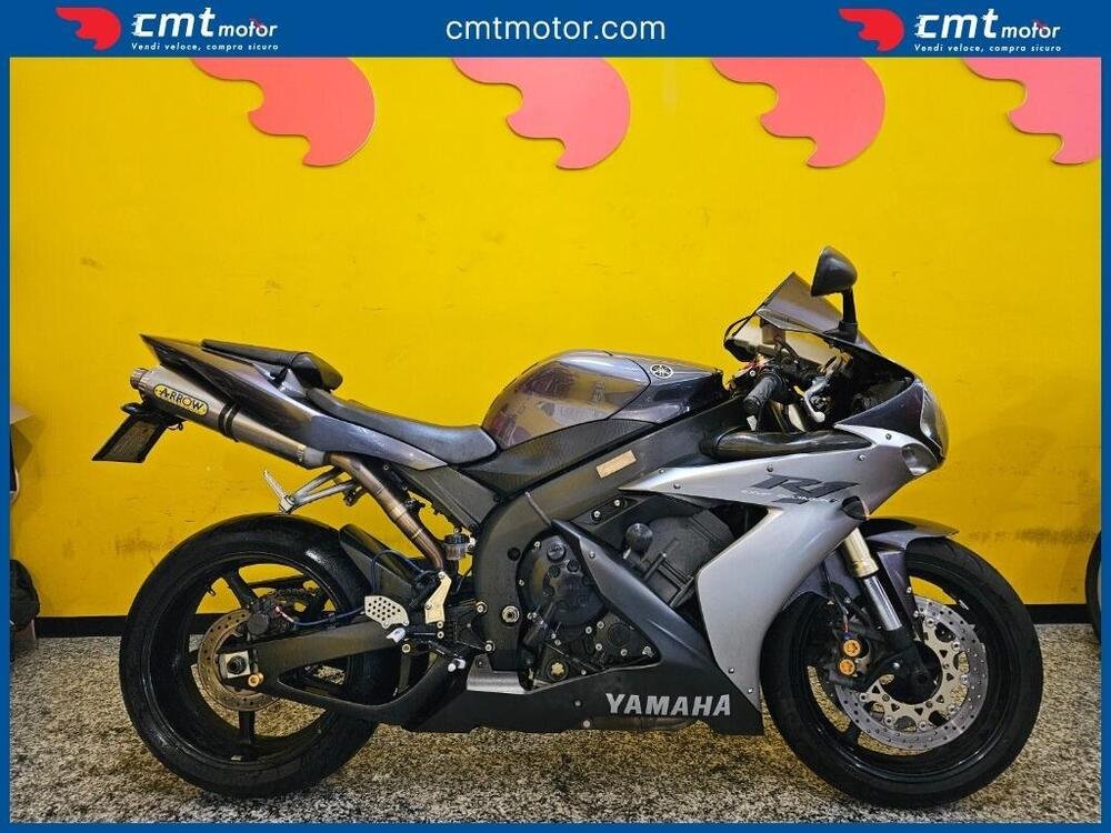 Yamaha YZF R1 (2004 - 05) (2)