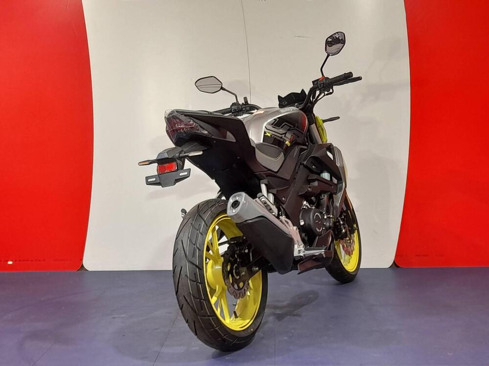 Um Italia Xtreet RS 125 (2023 - 24) (2)