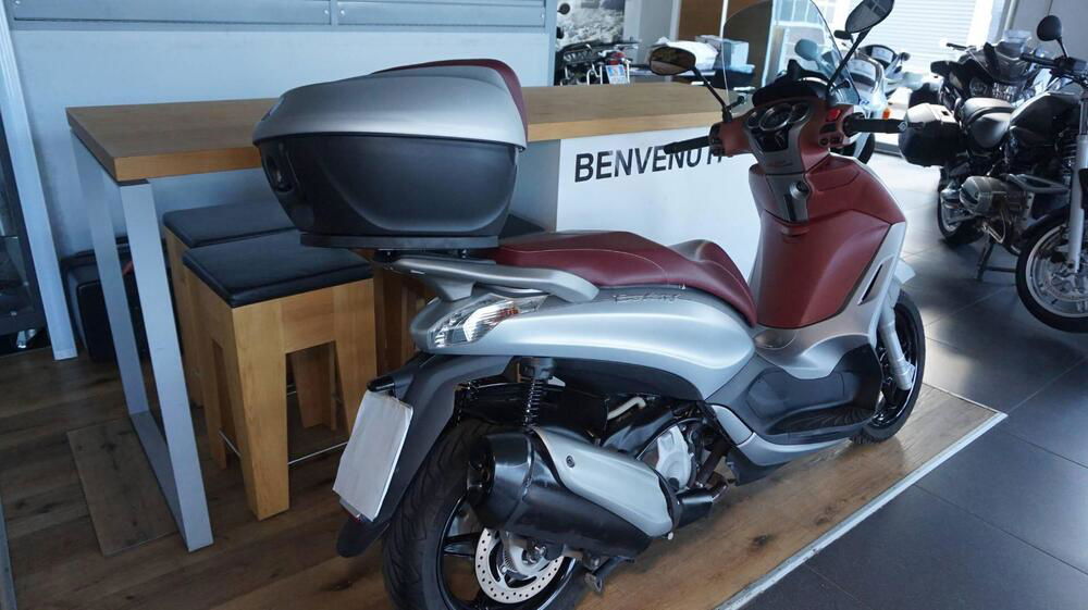 Piaggio Beverly 350 SportTouring ie (2011 - 15)