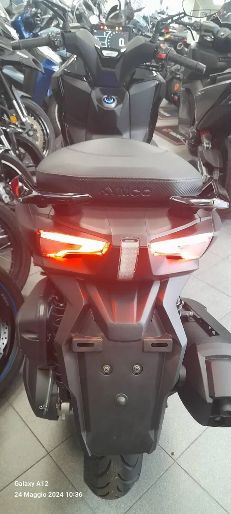 Kymco Downtown 350i GT (2024 - 26) (3)