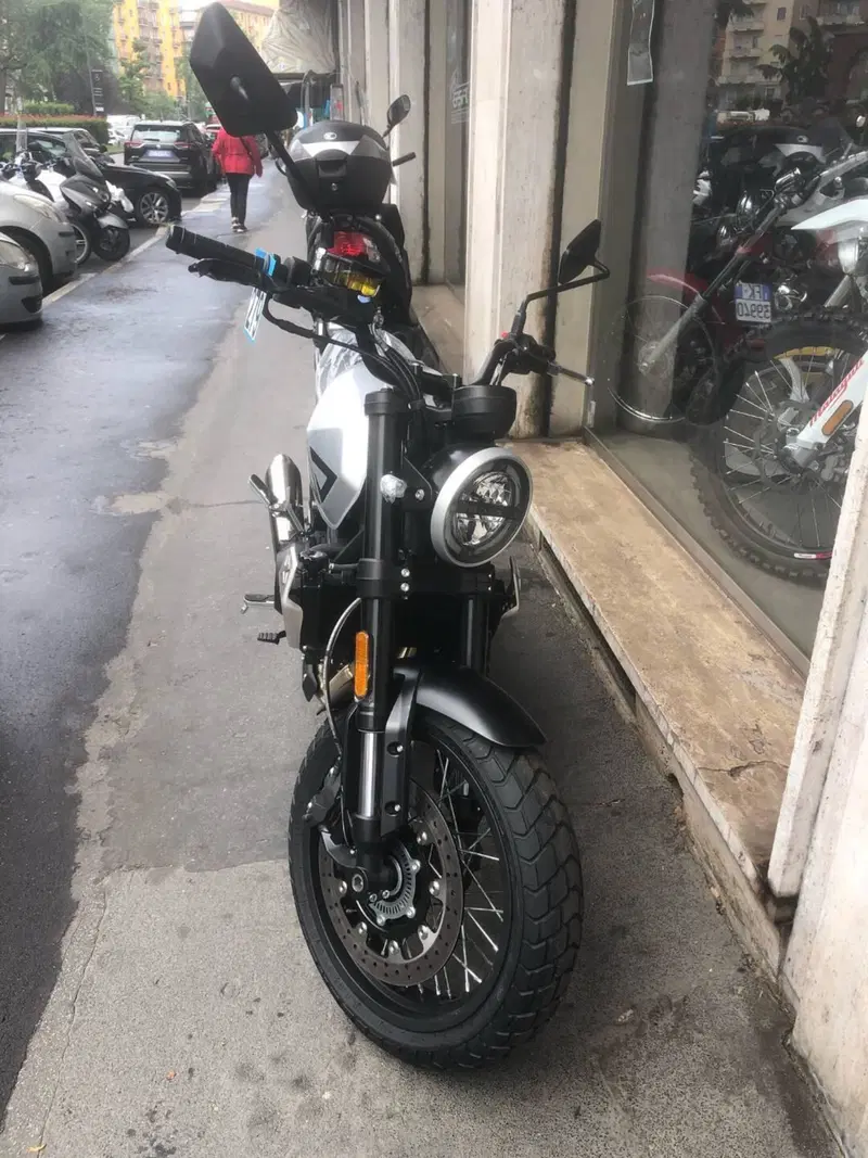 Brixton Motorcycles Crossfire 500 X (2021 - 26) (3)