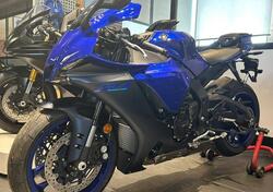 Yamaha YZF R1 (2020 - 24) nuova