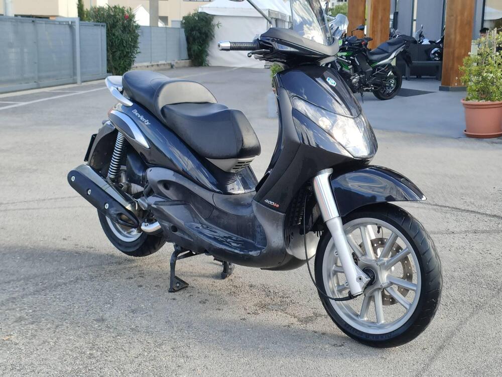 Piaggio Beverly 400 i.e. (2)