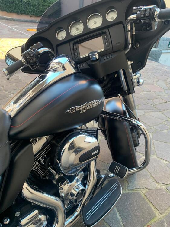 Harley-Davidson 1690 Street Glide Special (2014 - 16) - FLHX (2)