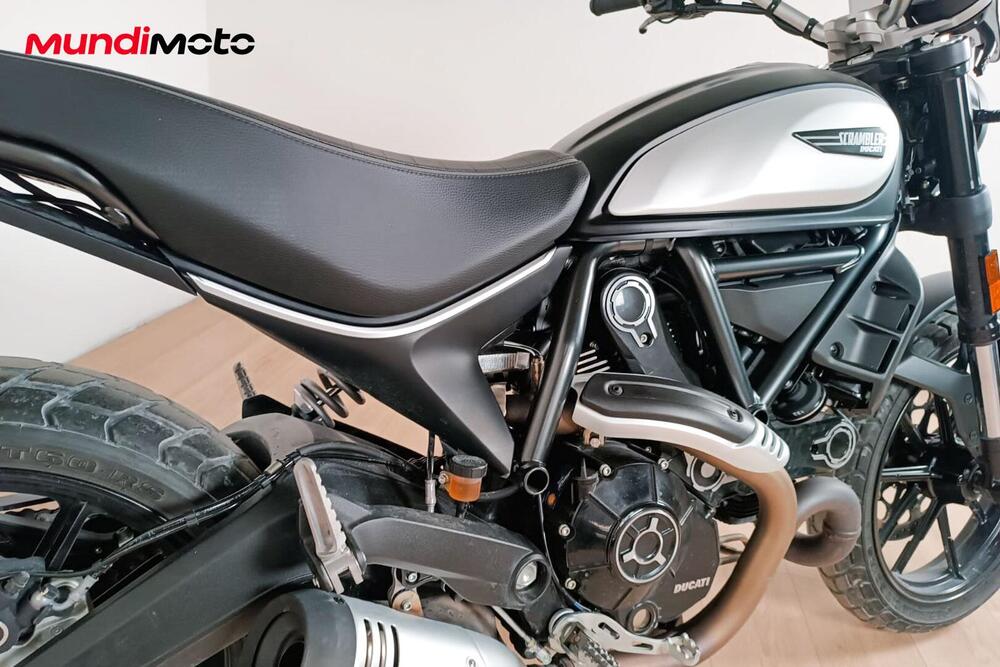 Ducati Scrambler 800 Icon Dark (2020) (4)