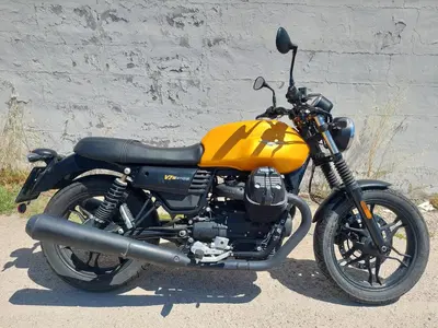 Moto Guzzi V7 III Stone (2017 - 20) usata