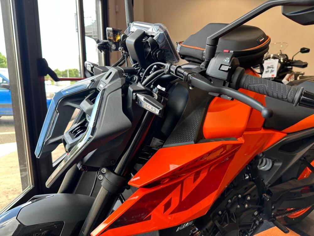 KTM 990 Duke (2024) (3)