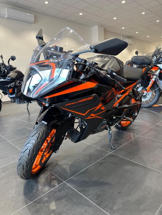 KTM RC 125 (2022 - 24) (2)