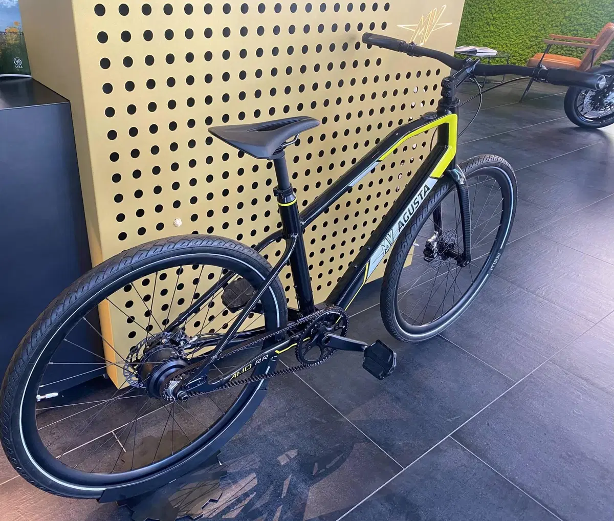 Bicicletta pedalata assistita MV Agusta AMO RR (4)