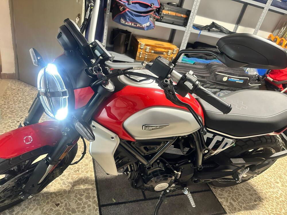 Ducati Scrambler 800 Icon (2023 - 24) (2)