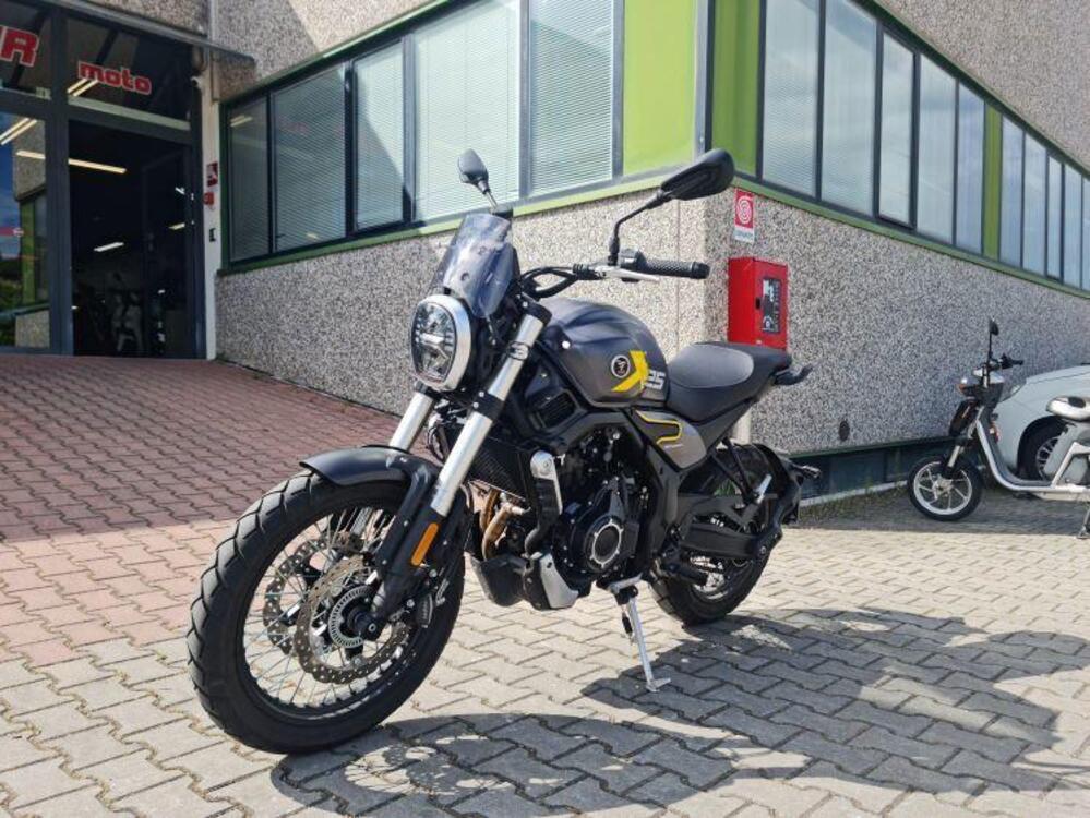 Voge Trofeo 525ACX Scrambler (2023 - 24)