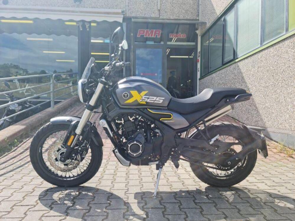 Voge Trofeo 525ACX Scrambler (2023 - 24) (4)