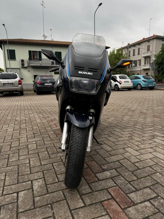 Suzuki GSX 1100 F (2)