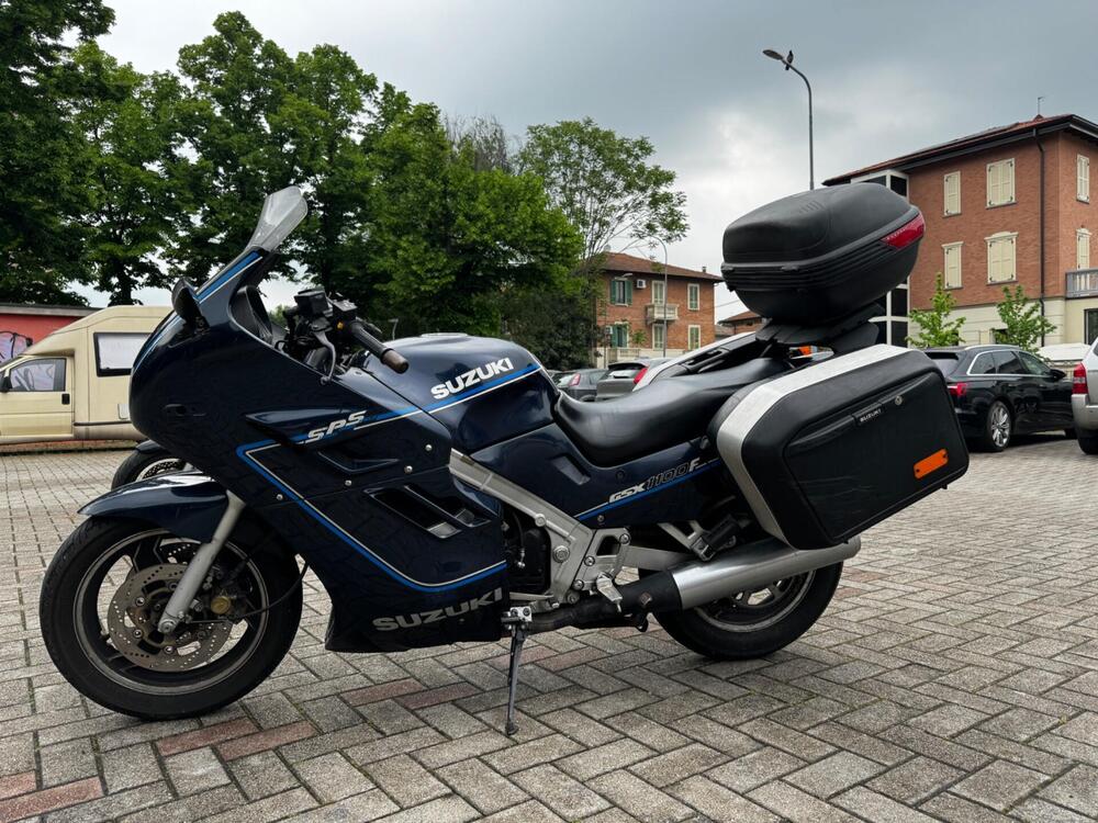 Suzuki GSX 1100 F (5)