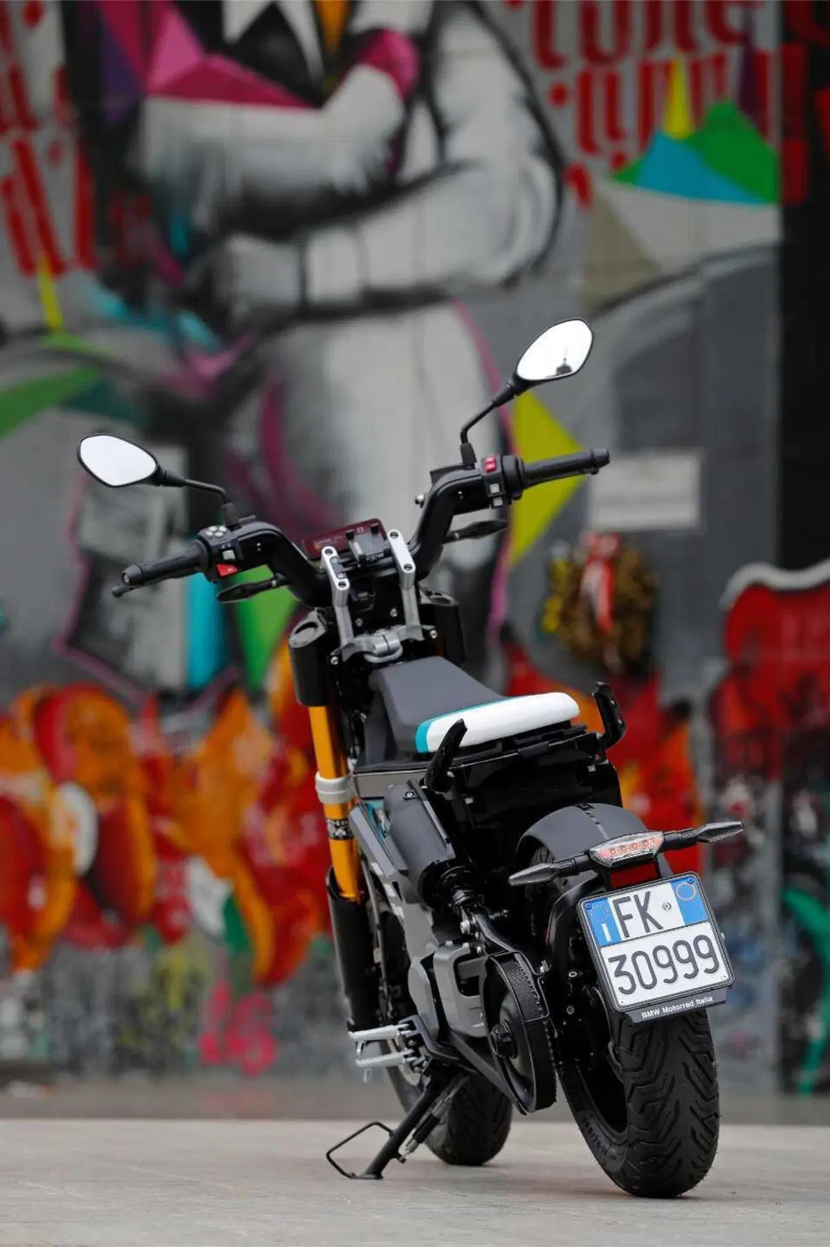 BMW CE 02: benvenuto cyber punk! Il nostro primo test (22)