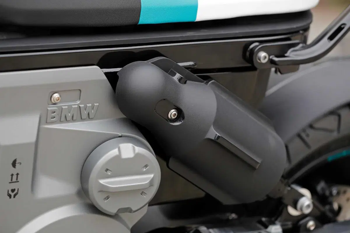 BMW CE 02: benvenuto cyber punk! Il nostro primo test (62)