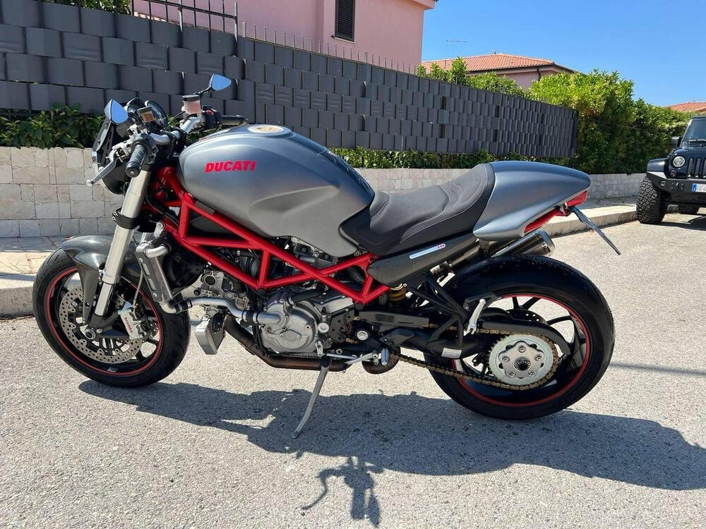 Ducati Monster S4R Testastretta (3)
