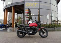 Moto Guzzi V7 Stone (2021 - 24) nuova