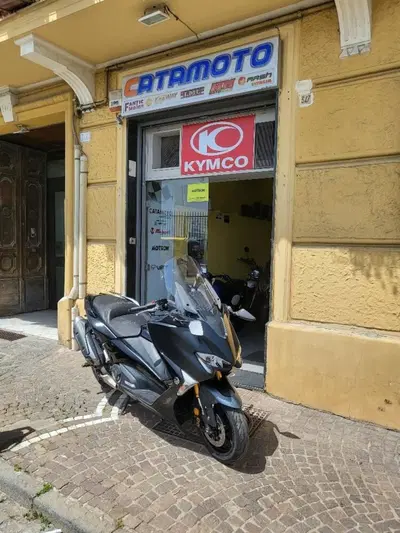 Yamaha T-Max 530 DX (2017 - 19) usata